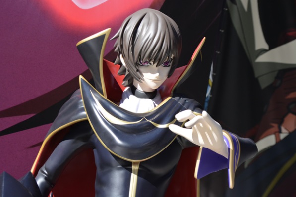 [Event] Lelouch & C.C. de Code Geass taille réelle à Akihabara.